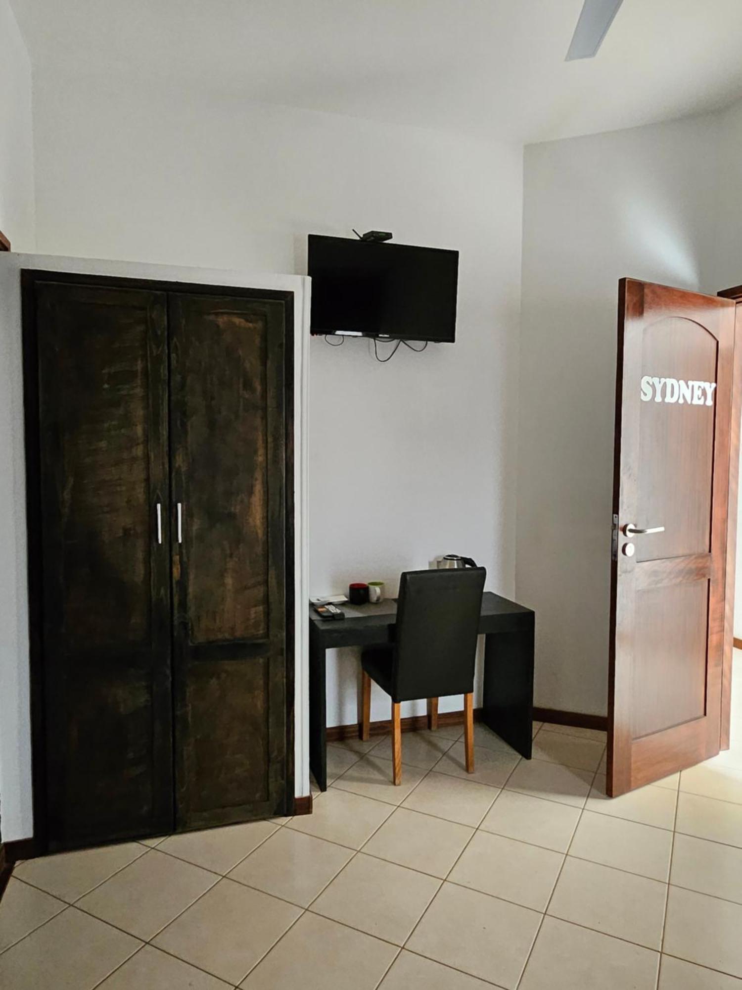 Blue Eagle Guesthouse - Casa De Hospedes Санта-Марія Екстер'єр фото
