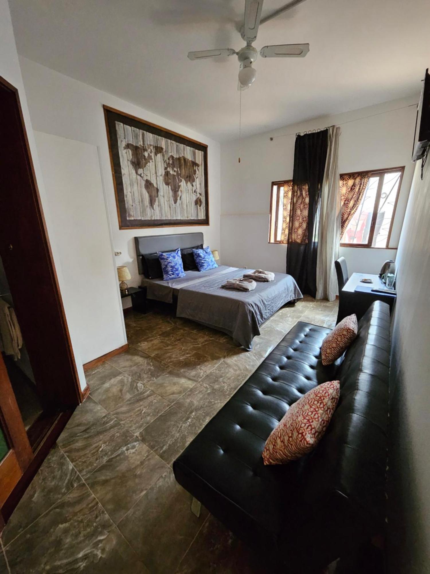Blue Eagle Guesthouse - Casa De Hospedes Санта-Марія Екстер'єр фото